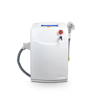 RL-808B Model 808nm Diod Laser Hair Removal Machine z 8-letnią żywotnością i gęstością energii > 115j/Cm2